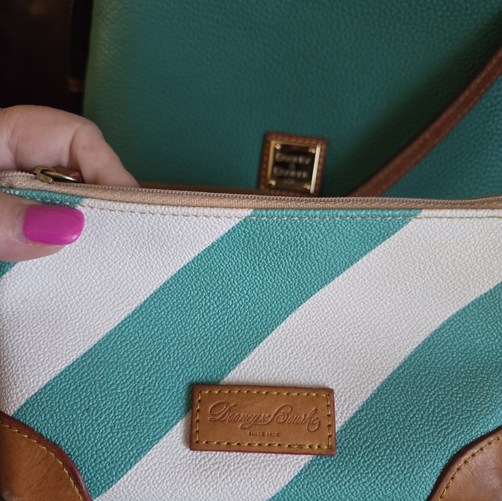 NWT Dooney & Bourke Green and Brown Crossbody Bag - Picture 8 of 10